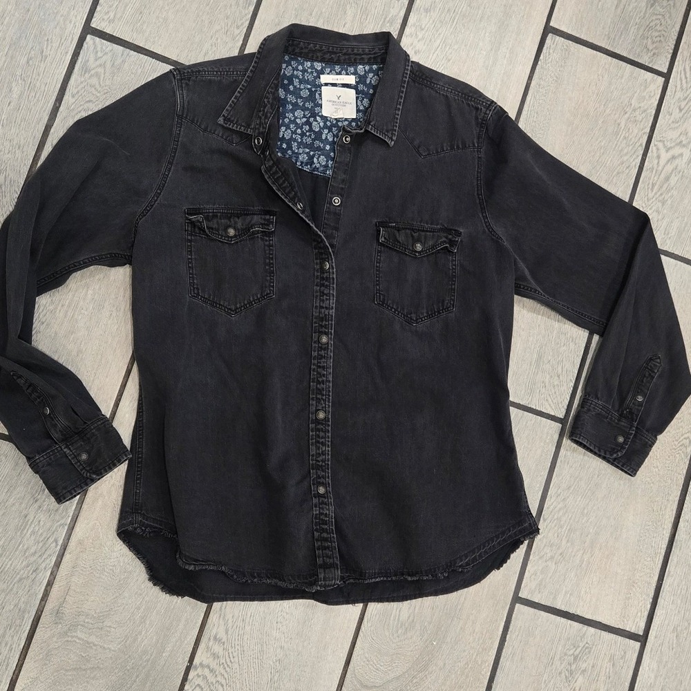 American Eagle Outfitters XL Slim Fit Black Denim Western Snap Shirt Raw Hem